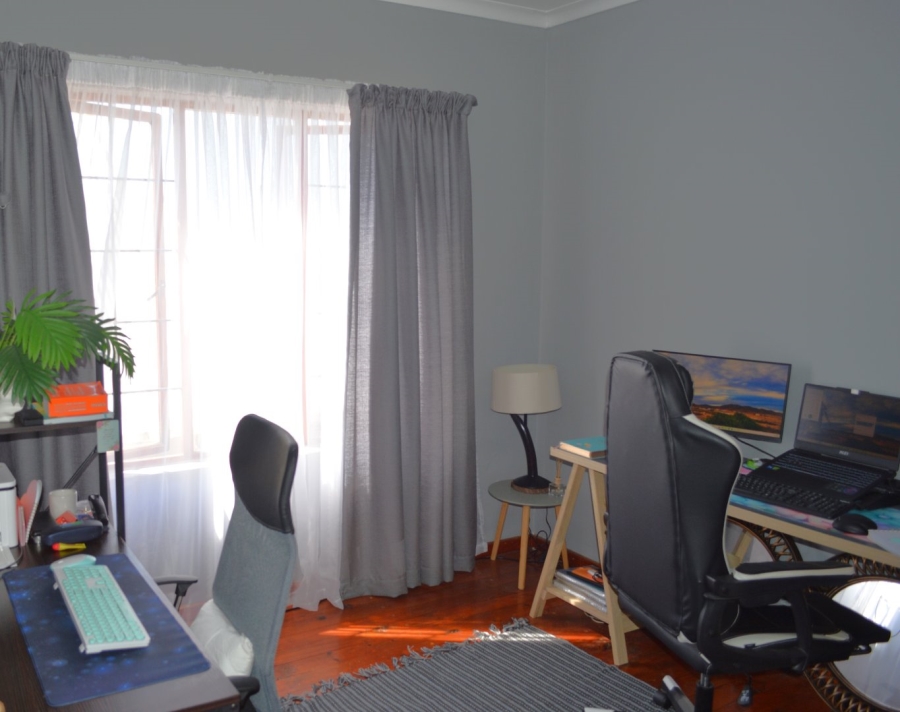 3 Bedroom Property for Sale in Wilkoppies North West